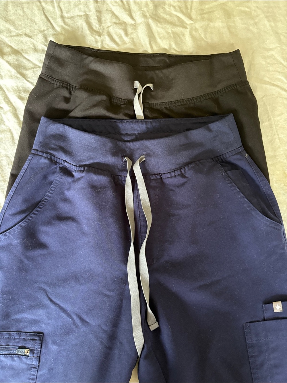 Figs bundle 2 pairs of size small tapered pants